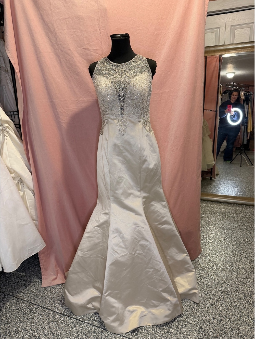 Allure Bridals Elegant Beaded Pearl White Wedding Dress Size 14